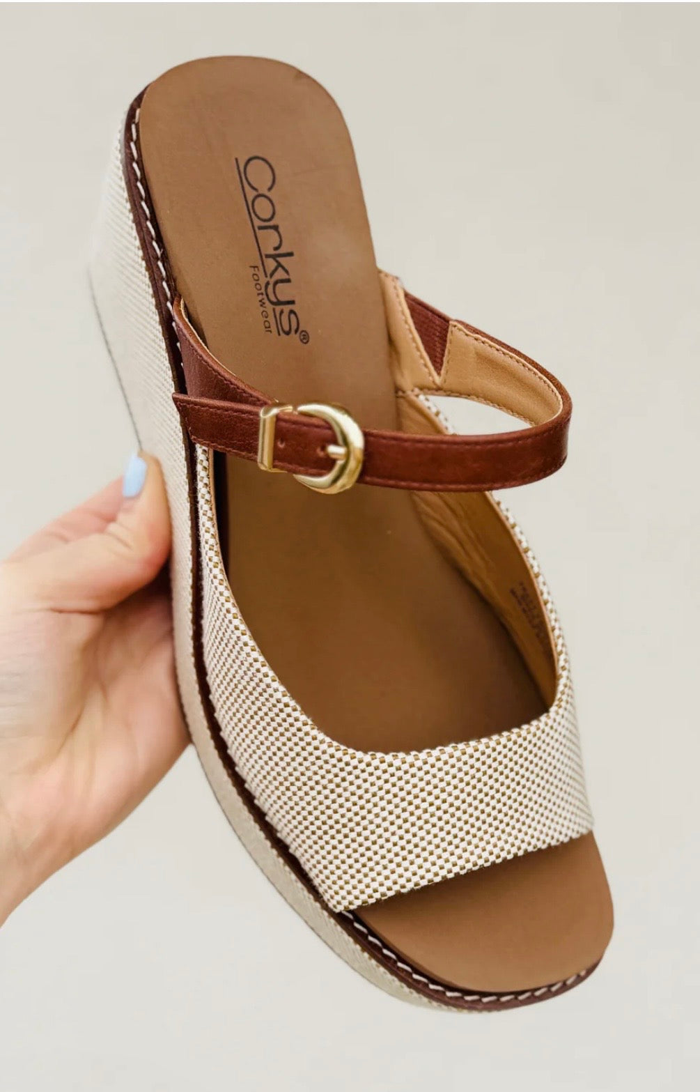1723A25E-6158-4AC7-94F6-977E103663CA.jpg Corkys Bourbon Combo Wedge - Image 1